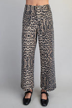 Load image into Gallery viewer, Leopard Straight Leg Pants
