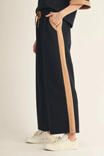 Load image into Gallery viewer, Draw String Wide Leg Casual Sweatpants

