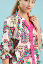 Load image into Gallery viewer, Paisley Print Button Front Top
