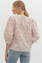 Load image into Gallery viewer, Floral Print 3/4 length Sleeve Top
