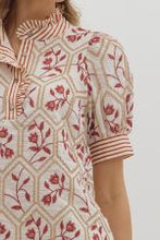 Load image into Gallery viewer, Floral Pattern Embroidery Top
